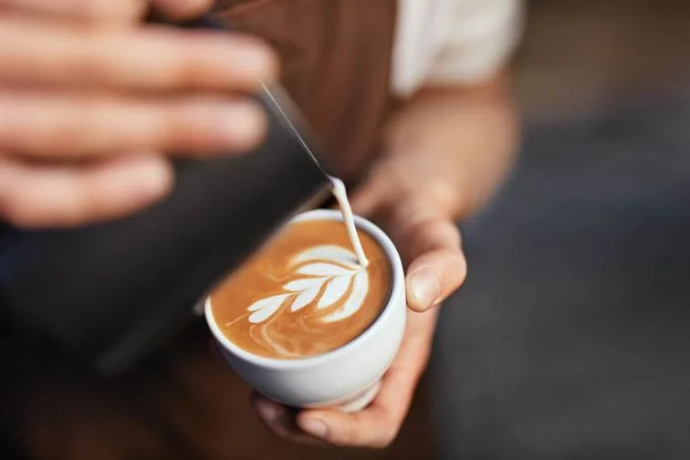 Zin in een goede espresso of cappuccino? Dé koffieadressen in de Zaanstreek
